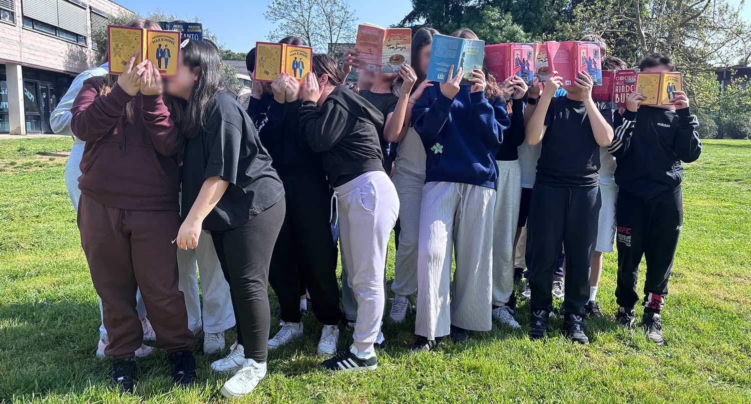 La 2 A vince la gara “Per un pugno di tablet” a Cattolica